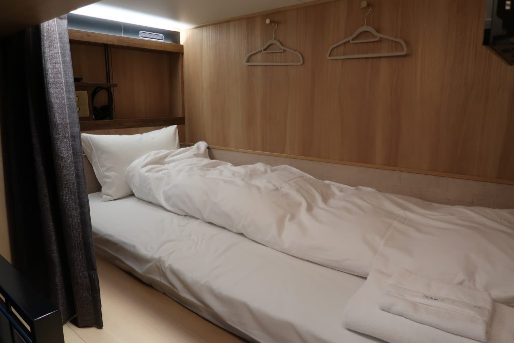 hotel capsule