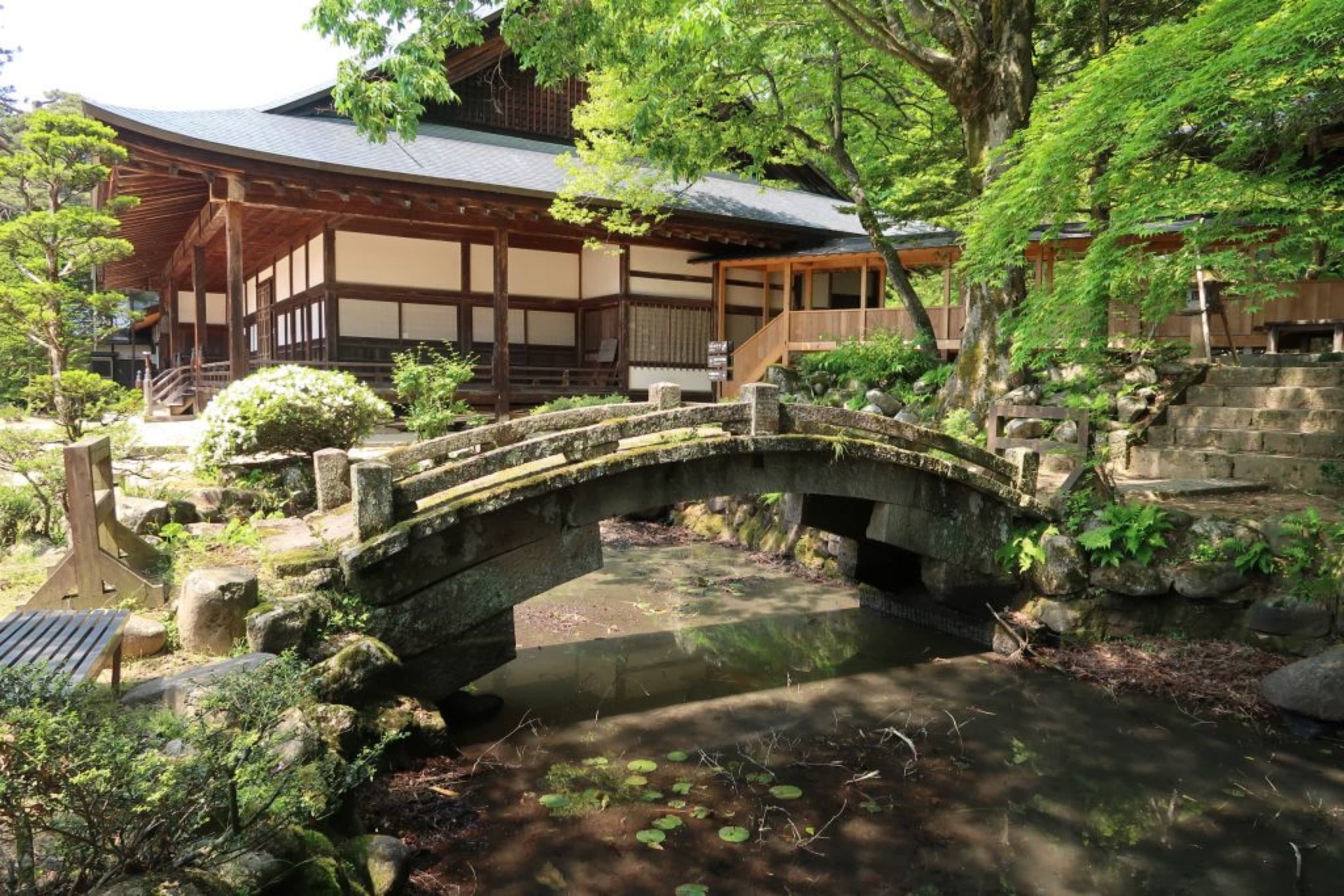 takayama temple