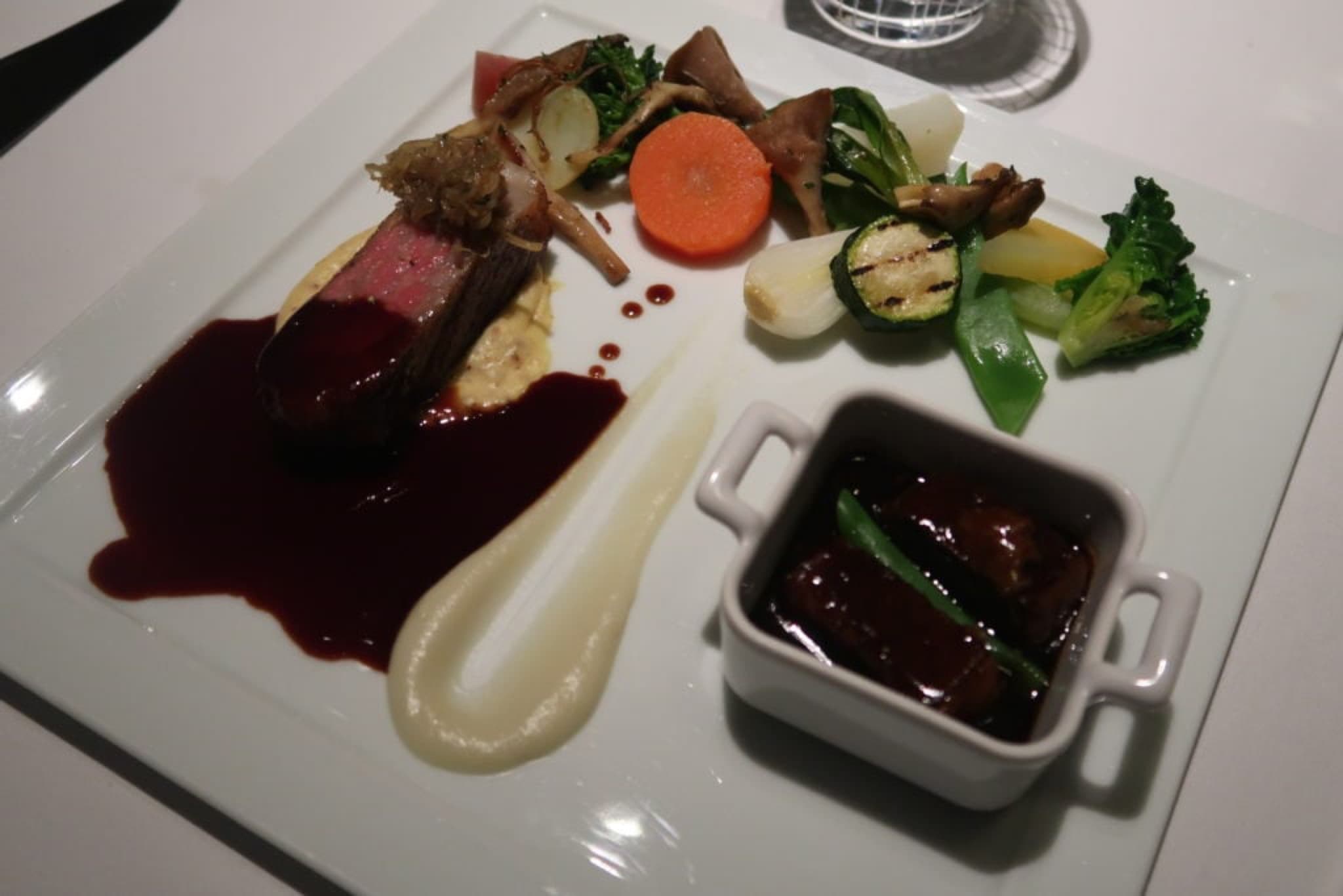restauran tokyo station hotel