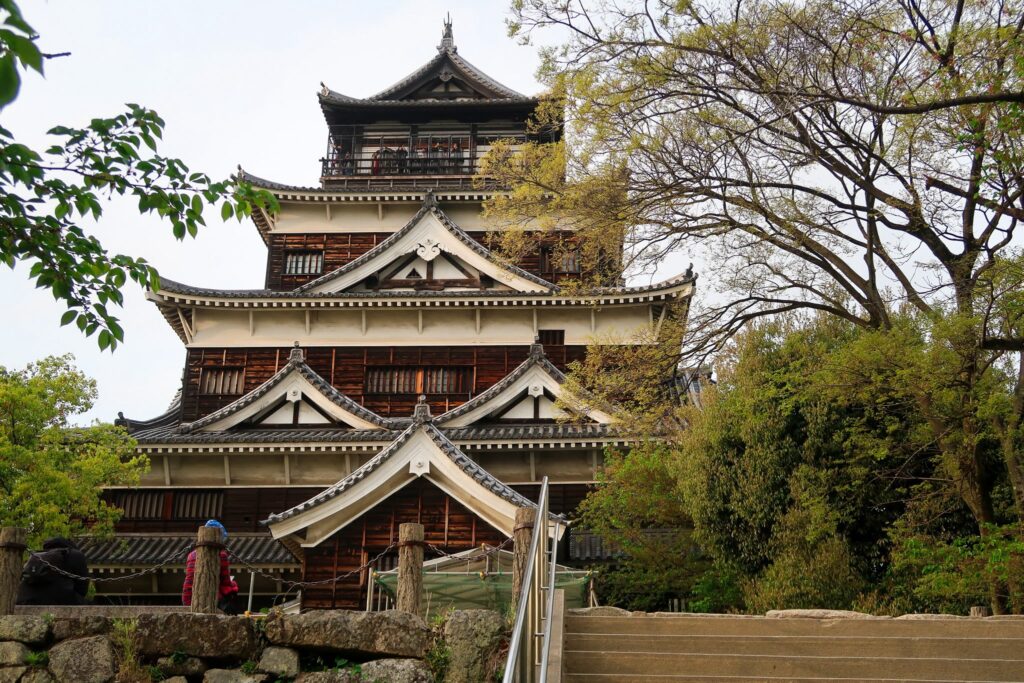 chateau de hiroshima