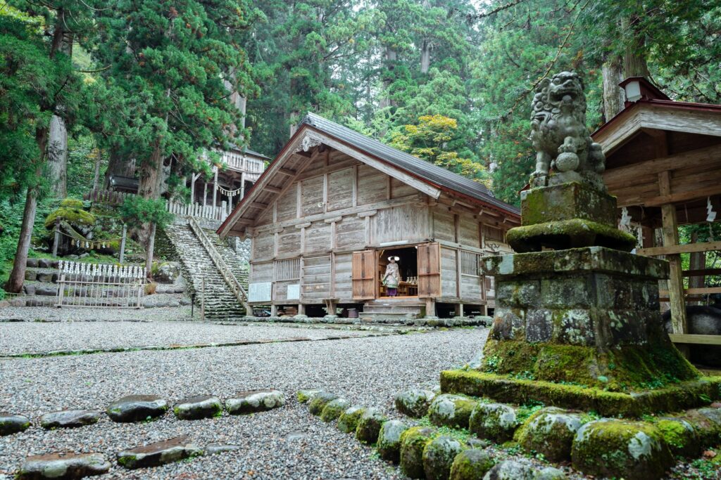 hakusan chukyo jinja