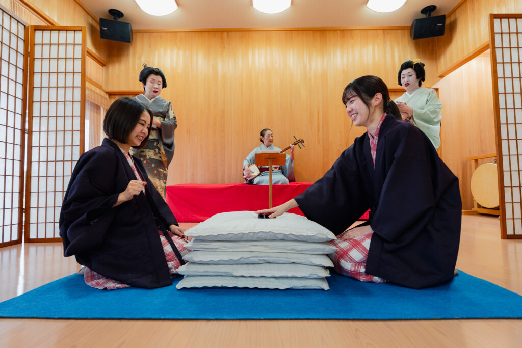 awara onsen geisha