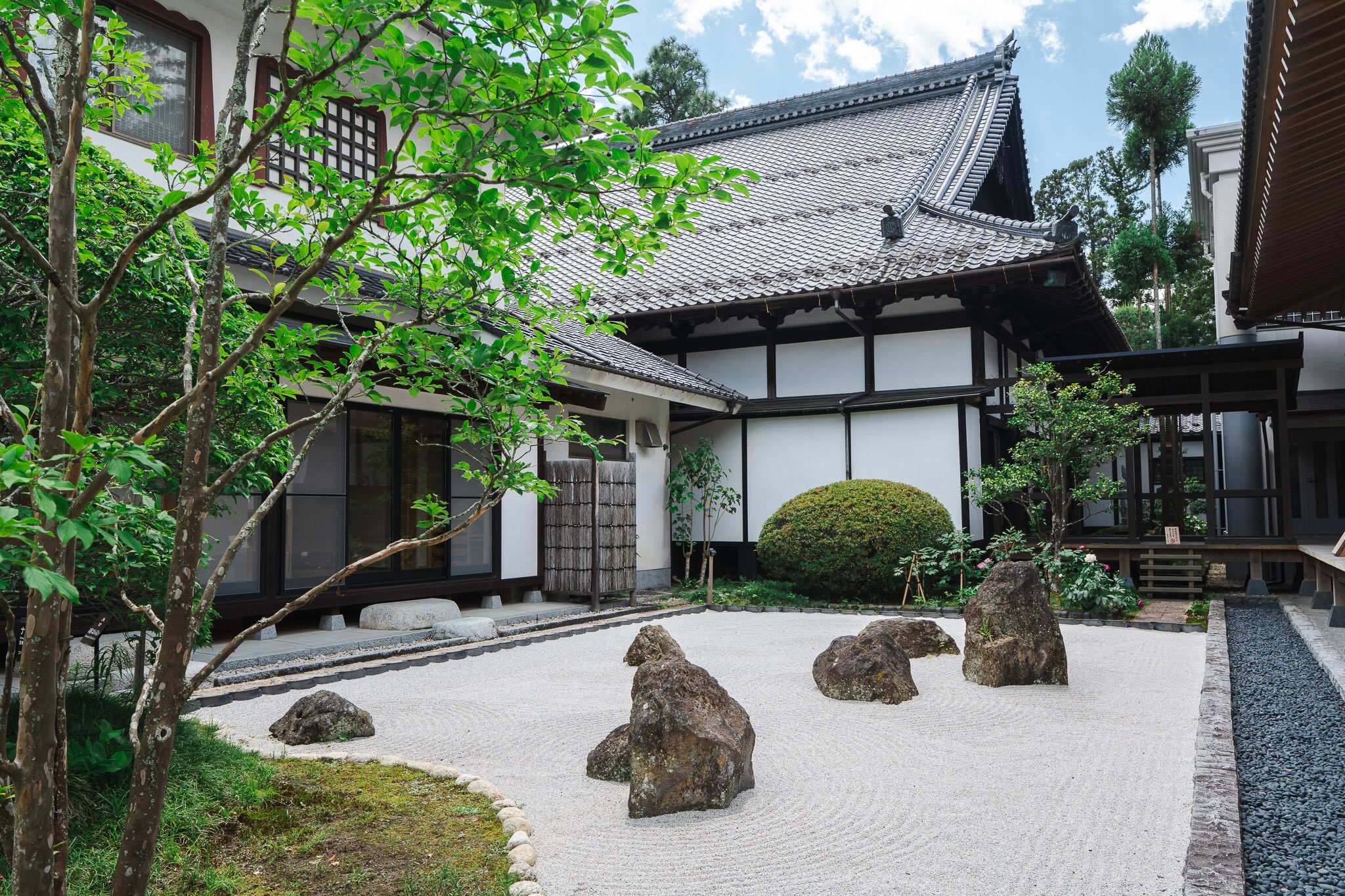 temple rinno-ji sendai