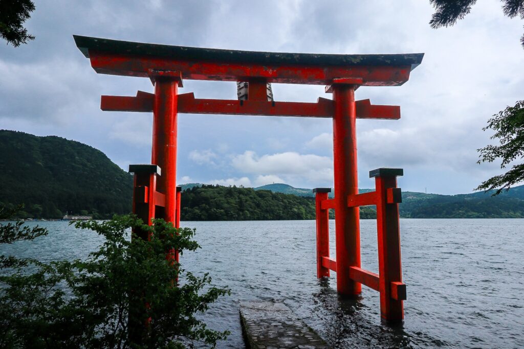 hakone torii