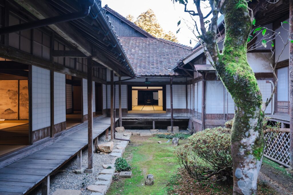 tsuwano yomei-ji